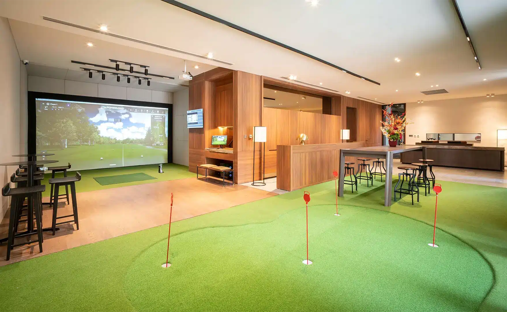 Tiện ích Sân Golf giả lập tại dự án The River Thủ Thiêm của chủ đầu tư Refico